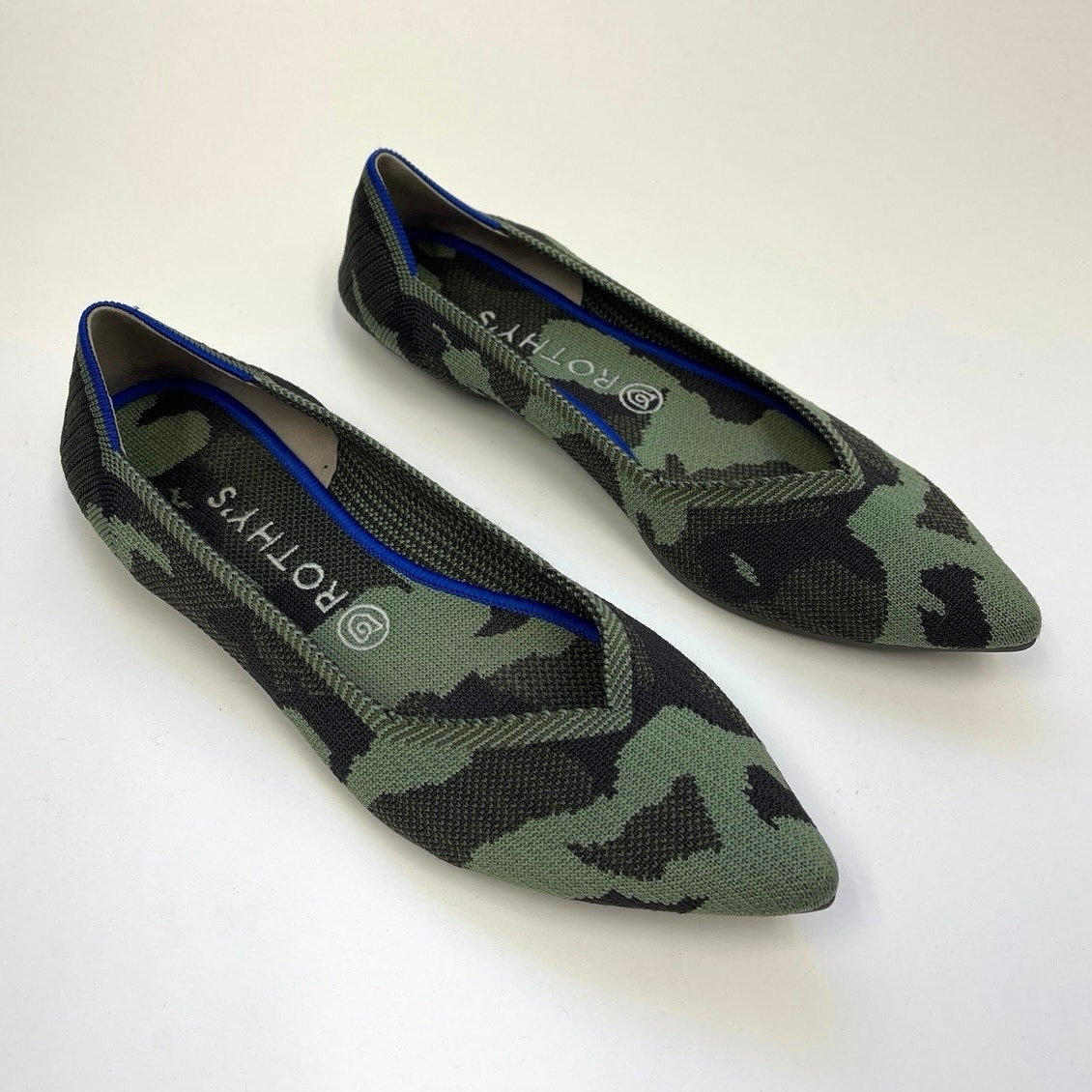 Rothy’s Olive Camo The Point Pointed Toe Knit Ballet Flat Machine Washable 9.5m